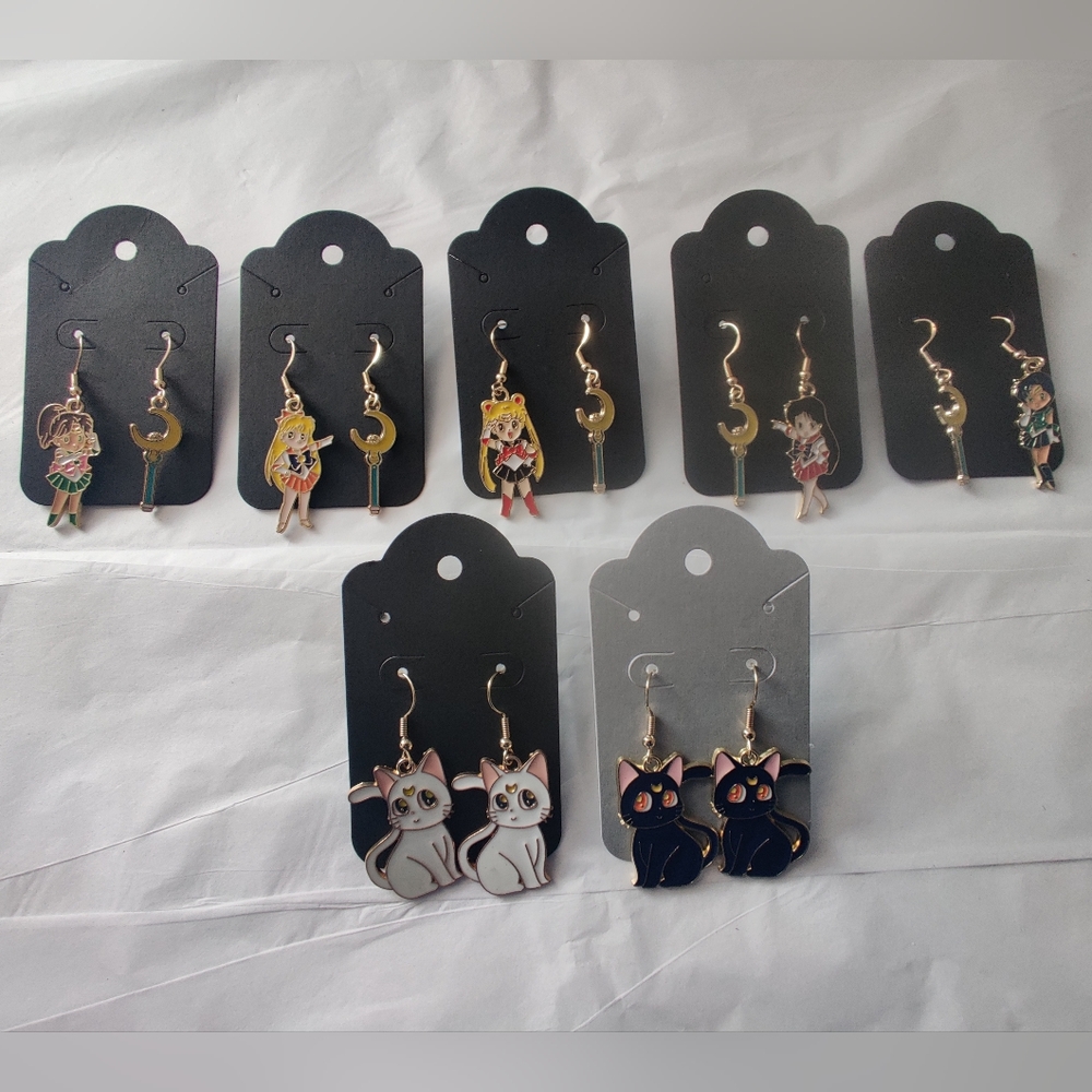 🆕 Sailor Moon Hand crafted earrings (2/$15)